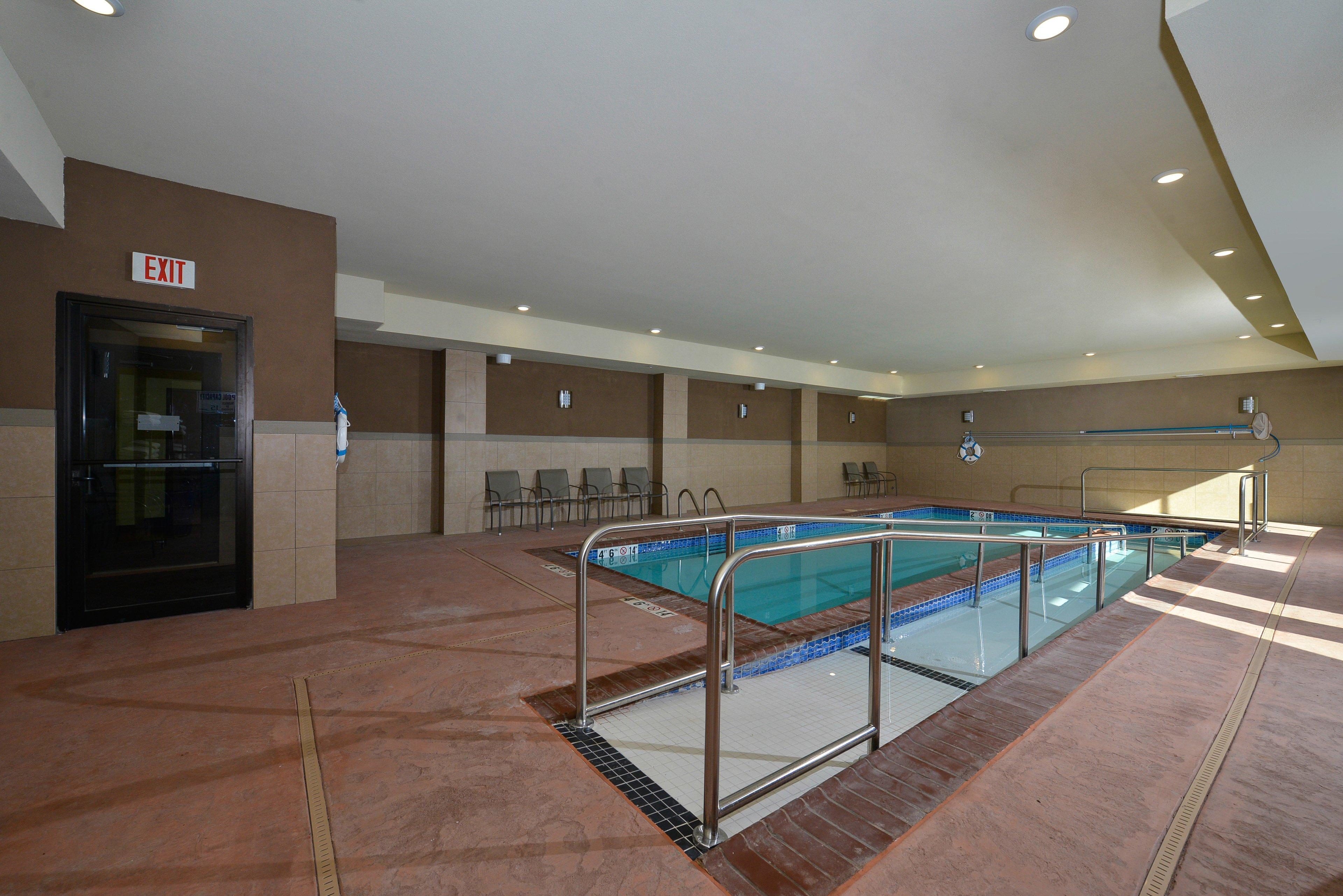 Holiday Inn Express Alva By Ihg Eksteriør billede