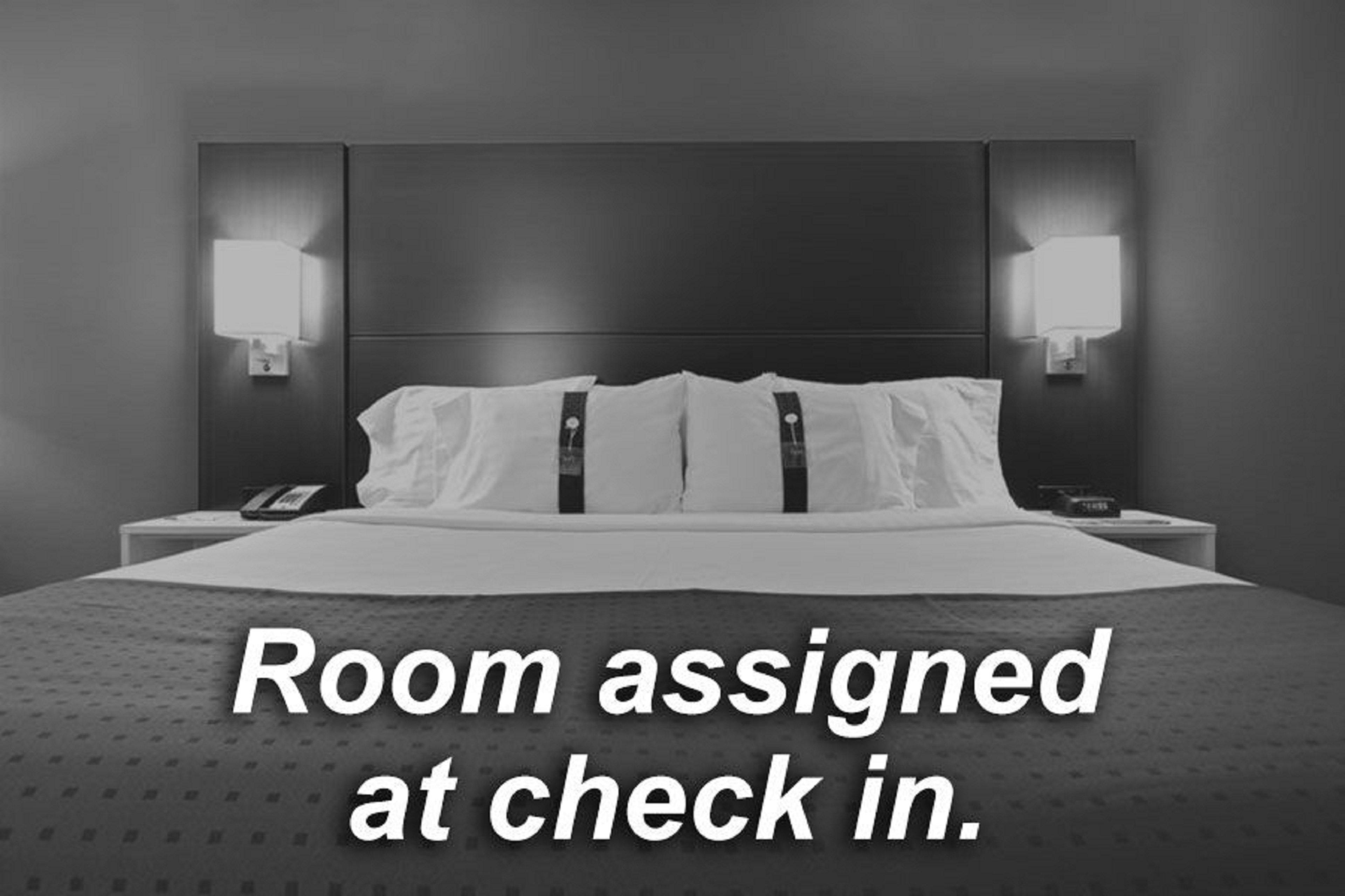 Holiday Inn Express Alva By Ihg Eksteriør billede