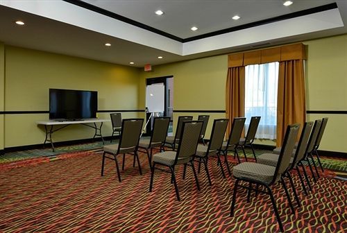 Holiday Inn Express Alva By Ihg Eksteriør billede