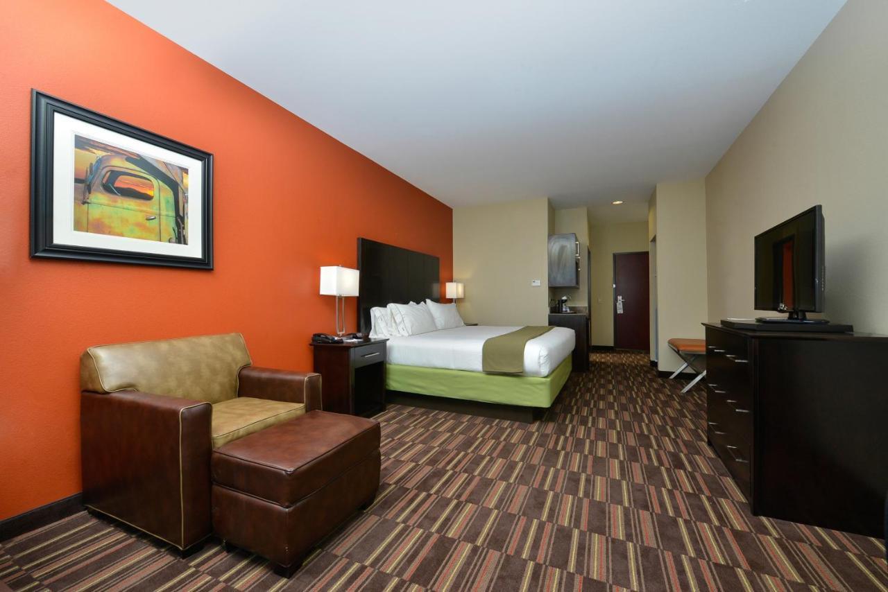 Holiday Inn Express Alva By Ihg Eksteriør billede